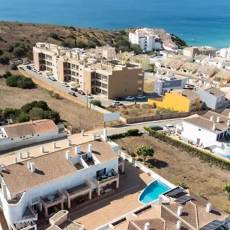 Porto De Abrigo * Burgau