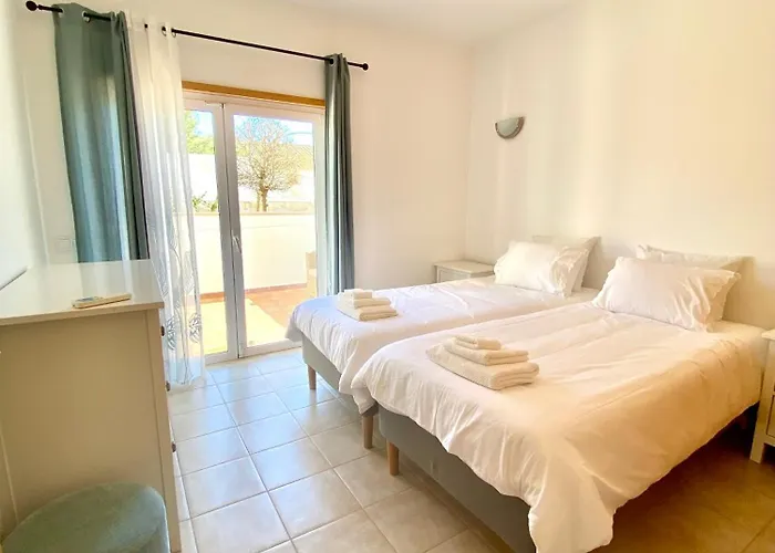 Porto De Abrigo 아파트